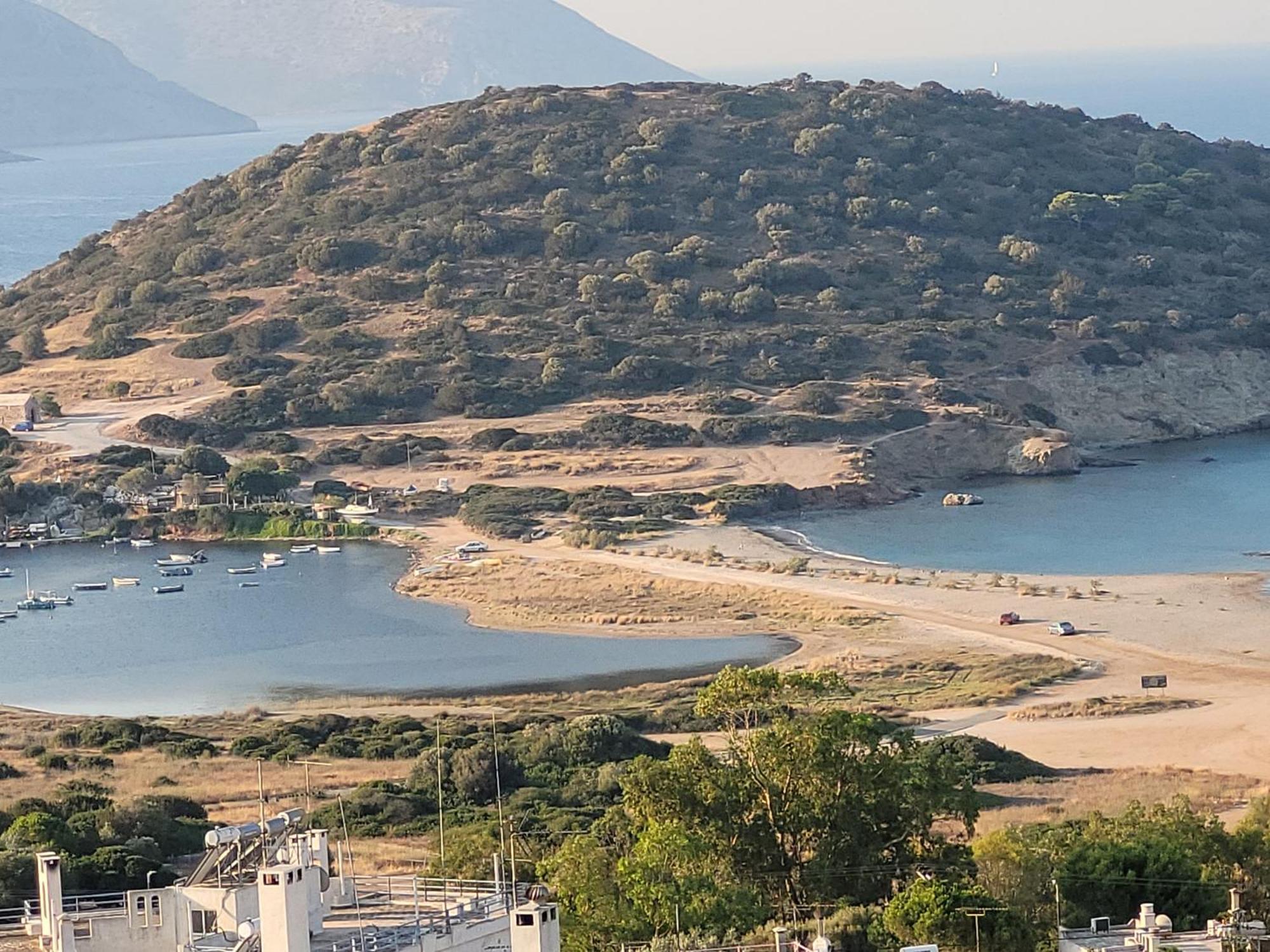Charming Coastal Retreat Lejlighed Anavyssos Eksteriør billede
